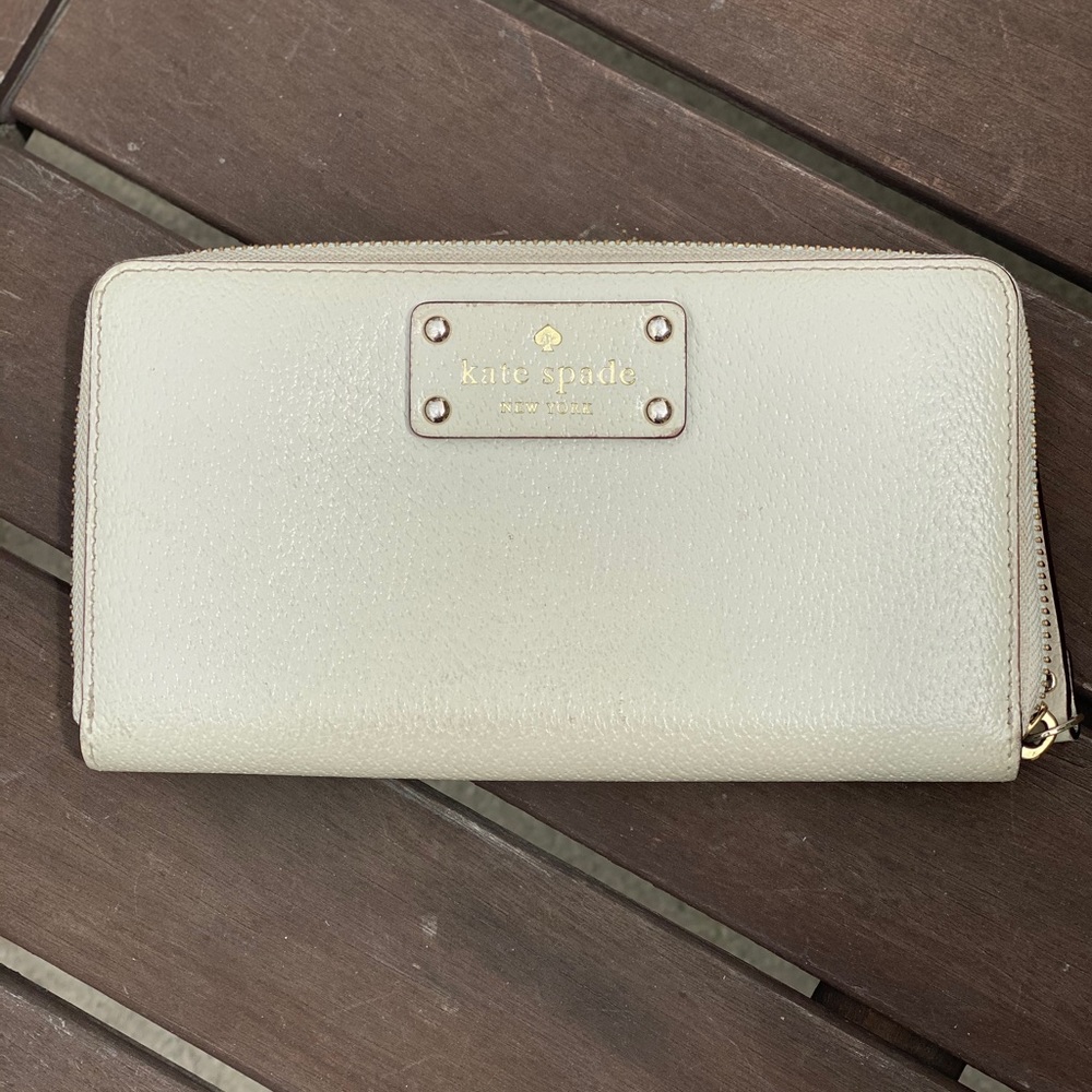 🔥🔥 Kate Spade Neda Wellesley Leather Wallet